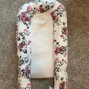 Dock a Tot Delux La Vie en Rose